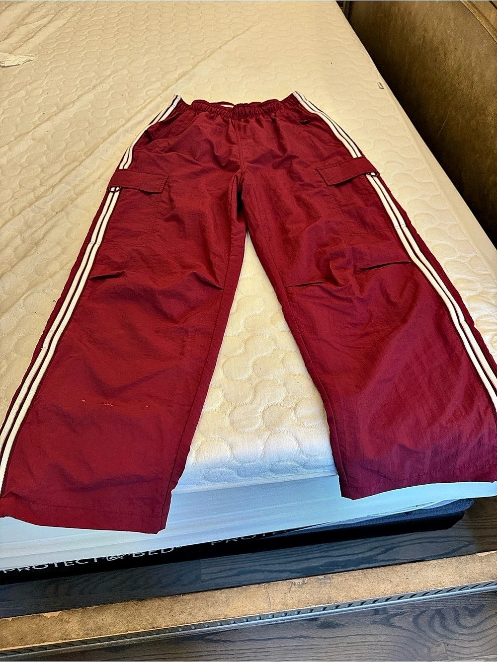Aritzia TNA track pants